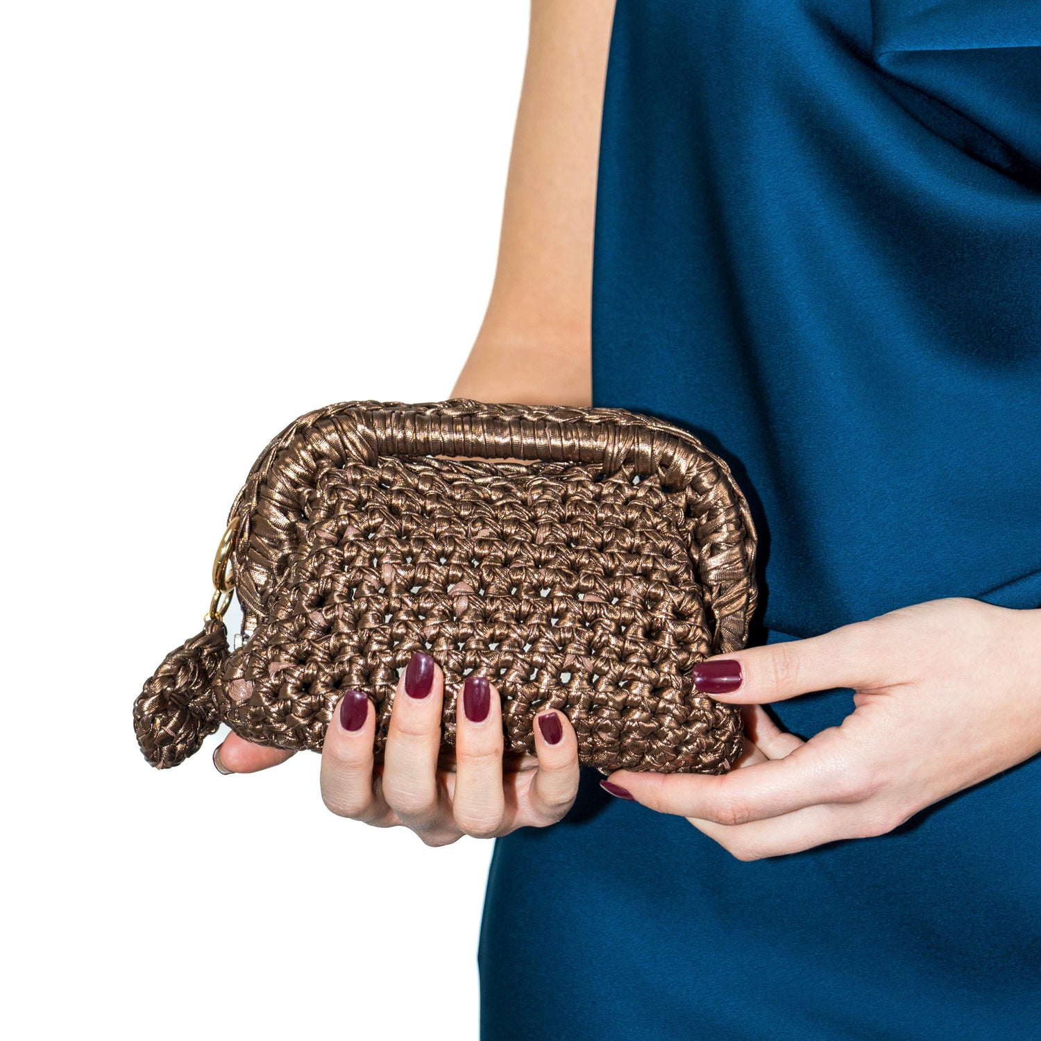 Clutch fatta a mano in ecopelle in colore bronzo