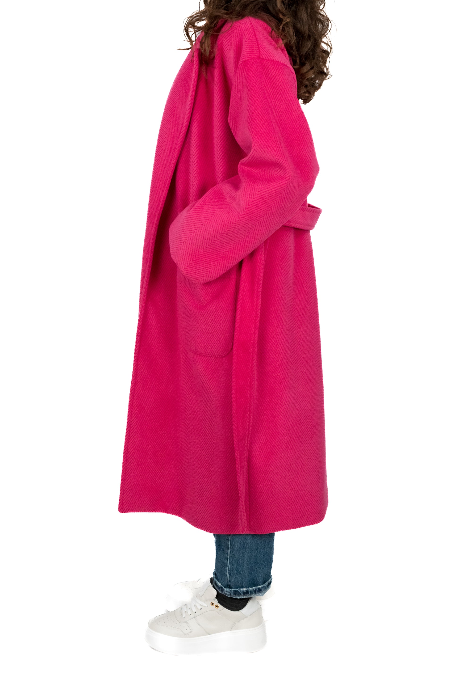 Cappotto over con cinta e tasche.