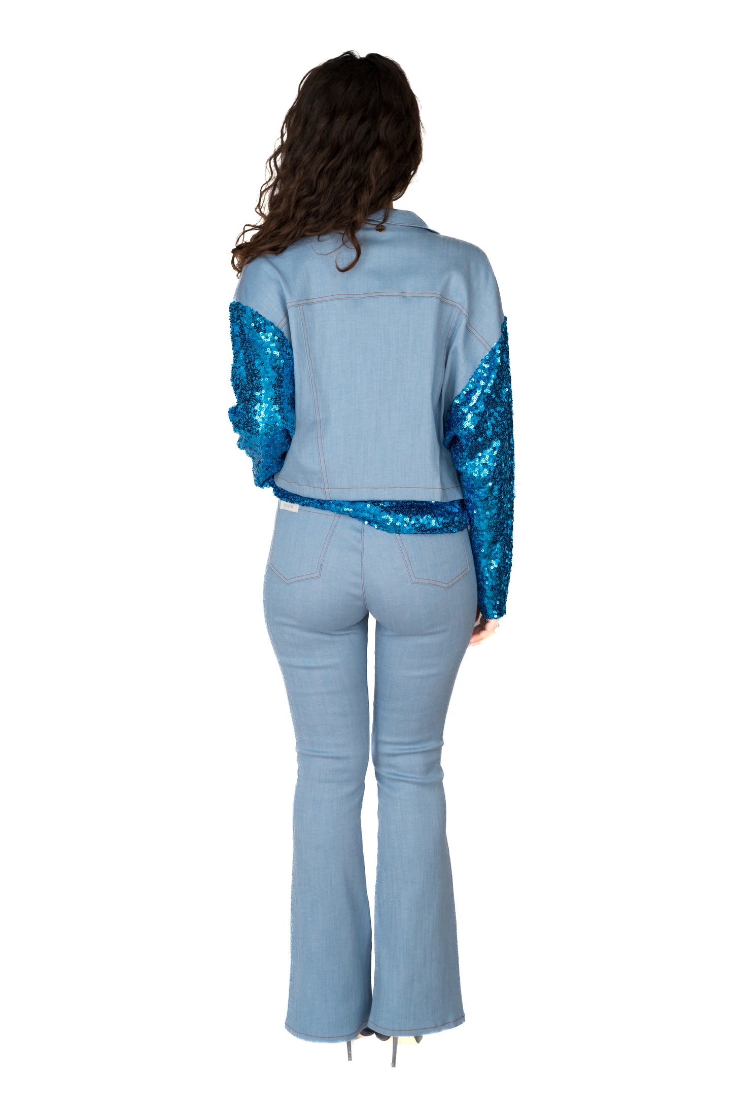 Jeans chiaro a zampa