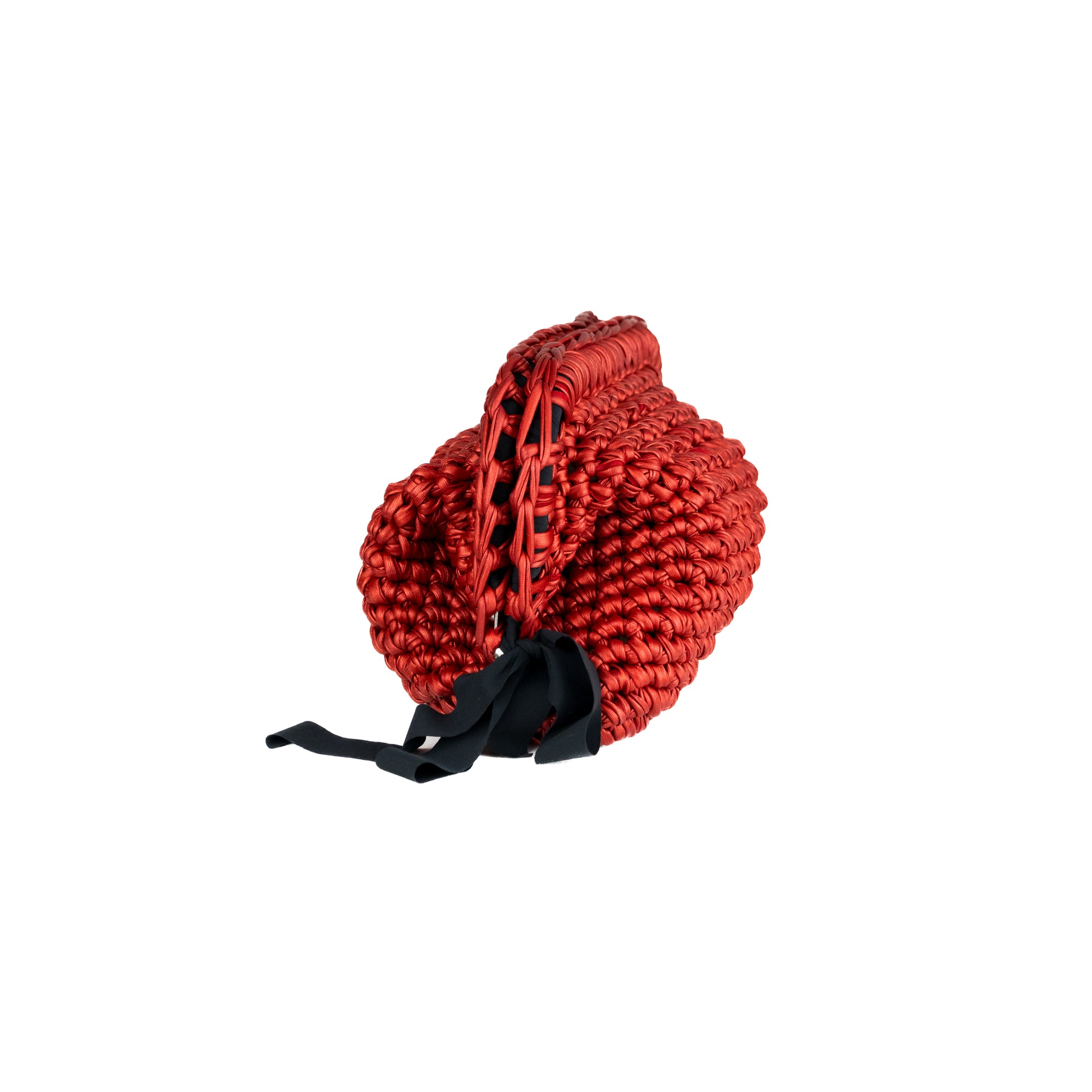Minibag realizzata interamente a mano all'uncinetto con fettuccia laminata. Colori a scelta