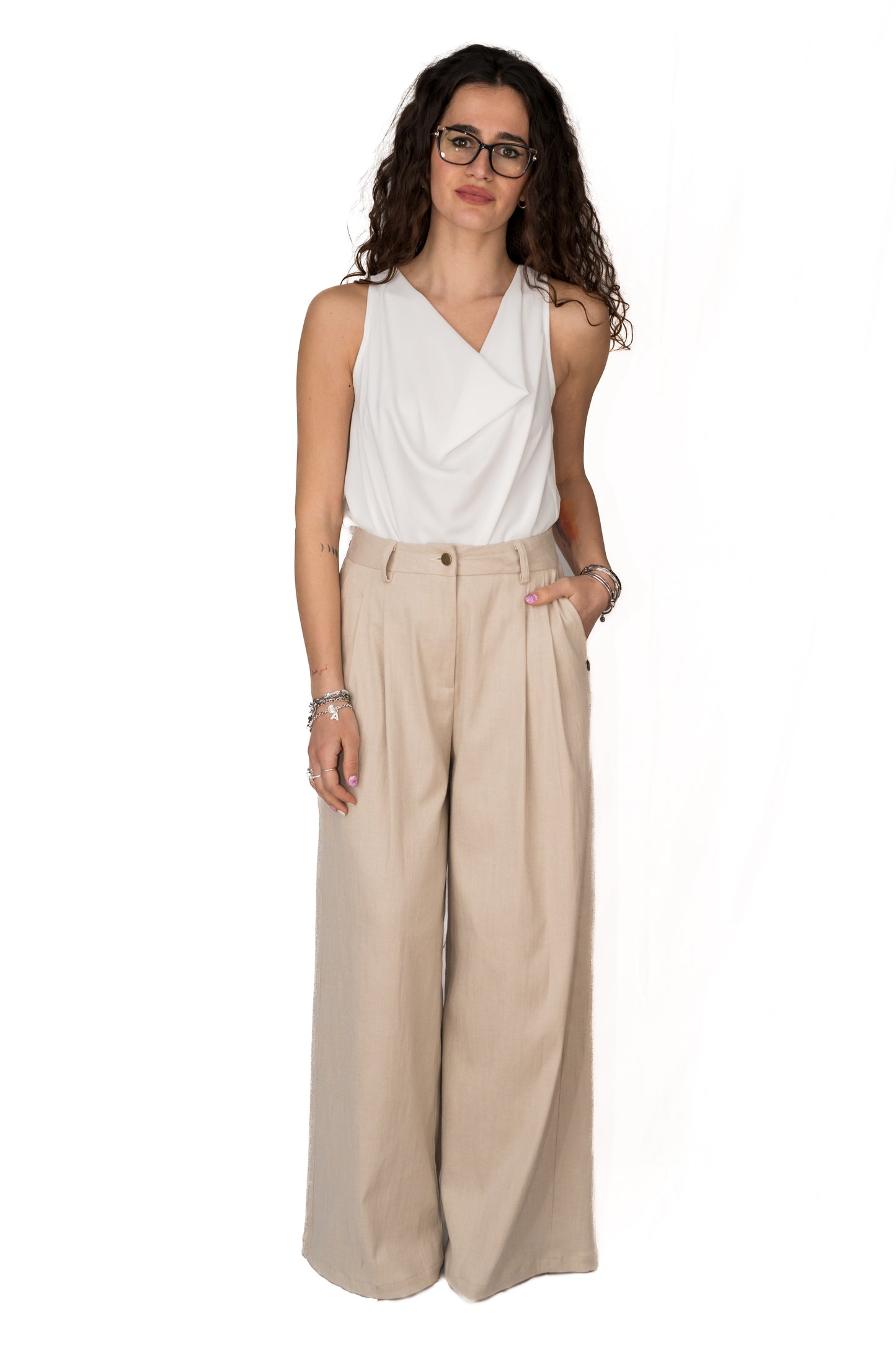 Pantalone beige in cotone over con pinces