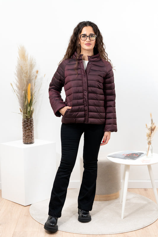 Piumino cangiante color amarone